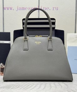 This exquisite handbag is made of Saffiano leather and features a shoulder and back handbag 9awn8tvg