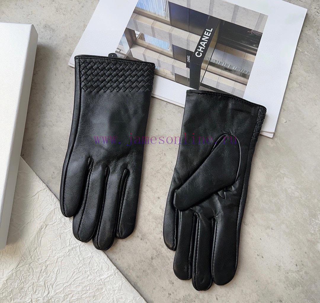 BV Gloves official website synchronizes with women's new high-end sheepskin gloves. The godd34oekks7 - Image 5