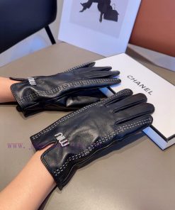 Miumiu sheepskin gloves, fashionable gloves, warm interior for autumn and winter, classic anttdp9de2