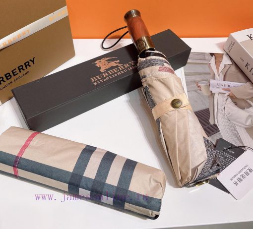 Burberry Diamond Pattern Pear Wood Handle Fully Automatic Triple Fold Eyebrow Umbrella This w7mirine - Image 3