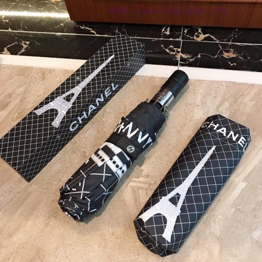 CHANEL's new Eiffel Tower is a hot fashion item for summer. It is a fully automatic folding td0vwb8x - Image 6