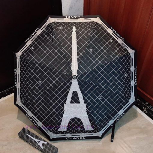 CHANEL's new Eiffel Tower is a hot fashion item for summer. It is a fully automatic folding td0vwb8x - Image 10