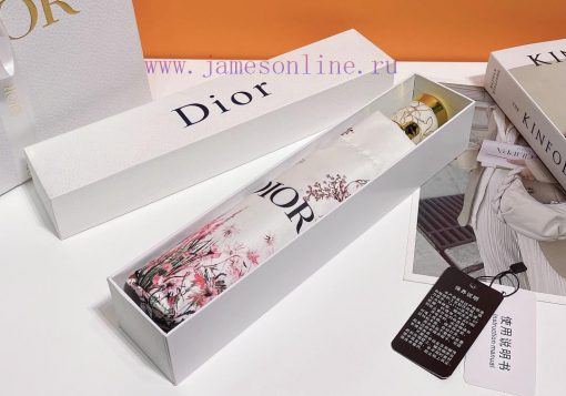 DIOR's lakeside small tree oil painting is a hot selling item with a fashion index that hitsy5hn73vi - Image 2