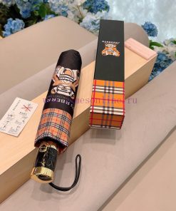 Burberry Tiger Skin Bear Triple Fold Automatic Folding Sunny Umbrella, the pinnacle of the y1q37obgh