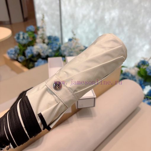 CHANEL 2024 new solid color wrapped edge three fold automatic folding umbrella with delicate1up0p856 - Image 4