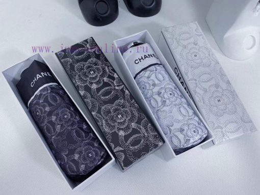 CHANEL's 2024 new five fold umbrella is a hot selling item with a fashion index that hits thb94y2rb8 - Image 2