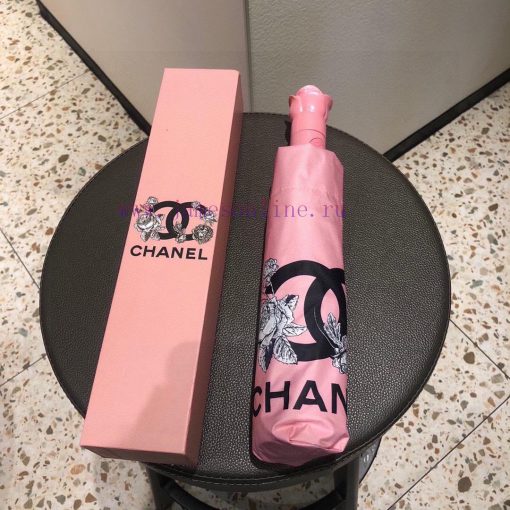 CHANEL's new rose shaped handle with a large logo, featuring camellia flowers and a three fowktp8rcg - Image 3