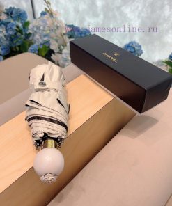 CHANEL pearl handle, five fold manual folding umbrella, made of UV resistant umbrella fabricc99bex9p