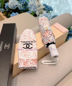 CHANEL's light rose triple fold automatic folding umbrella is made of Taiwan imported UV resyukiuw8w