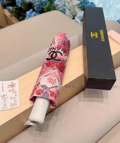 Chanel Butterfly 🦋 The new three fold automatic folding umbrella combines the Chanel soul lovewh0j0k