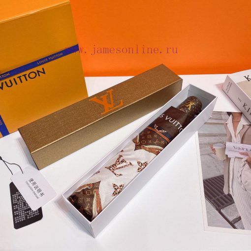 Louis Vuitton's LV chain strap designer created this piece with a unique design concept of o5uqultdq - Image 2