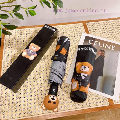 The super cute bear head handle has a super textured grip. The Moschino fully automatic retrrnjutg8j - Image 4
