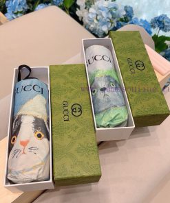 GUCCIGucci Cat Pattern 50% Fold Manual Folding Sunny Umbrella Made of Taiwan Imported UV Proclrie0d8