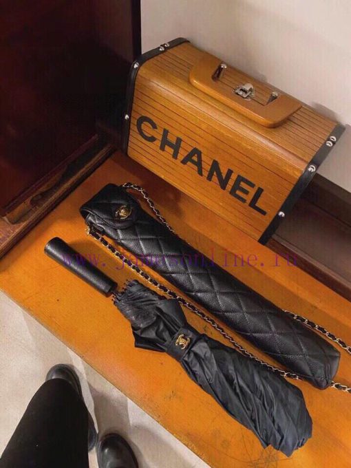Analysis of the functionality of vintage umbrellas in ancient times: Chanel upgraded the umbtcje2bqe