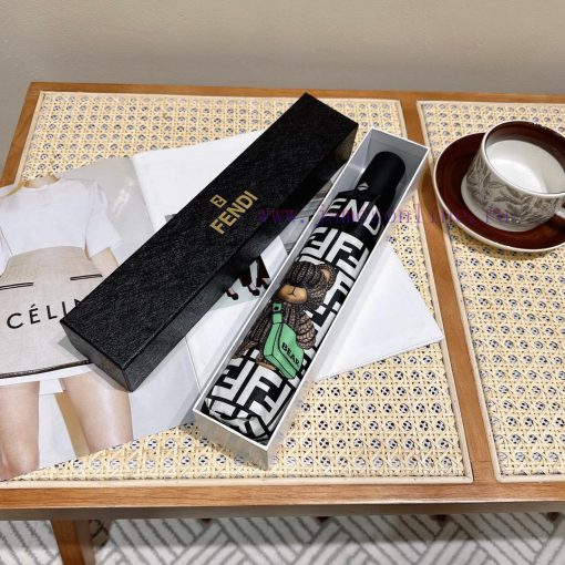 FENDI's annual hot masterpiece, a famous luxury brand from Italy, has created a unique fashibcf28dwn - Image 2