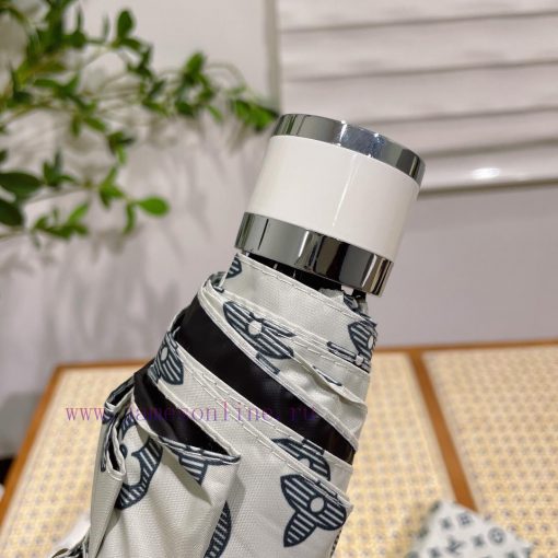 LOUIS VUITTON 50% off upgraded Monogram printed umbrella is a top-notch work with eye-catchi3jomcj47 - Image 4