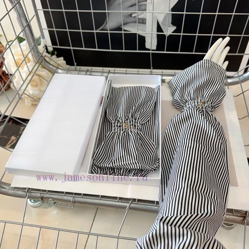 Packaging YSL Saint LaurentBlack striped loose and refreshing experience, sunscreen sleeves pfw8y0r5 - Image 4