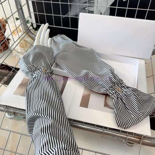 Packaging YSL Saint LaurentBlack striped loose and refreshing experience, sunscreen sleeves pfw8y0r5 - Image 5