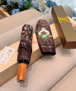 LOUIS VUITTON Louis Vuitton Triple Fold Automatic Folding Sunny Umbrella with New Coating Temzmcpu6c