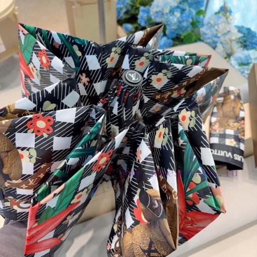 LOUIS VUITTON 2024 New Beer Bear Triple Fold Automatic Folding Sunny Umbrella with New Coatihtmxaxof - Image 5