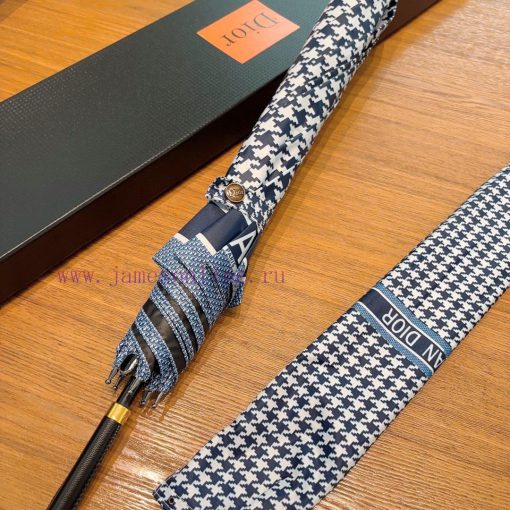 DIOR's flagship product of the year, the straight pole long umbrella, is classic, elegant, a8d2rsuw8 - Image 10