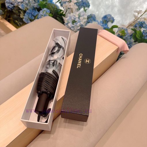 CHANEL Classic Transparent Triple Fold Hand Folding Umbrella with Exquisite Craftsmanship, S3rjuf12f - Image 2