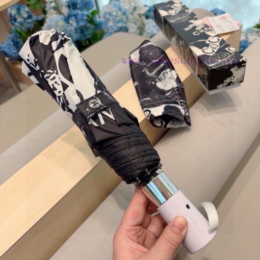 CHANEL three fold automatic folding umbrella with exquisite workmanship, stylish and stylish19o2l71c - Image 4