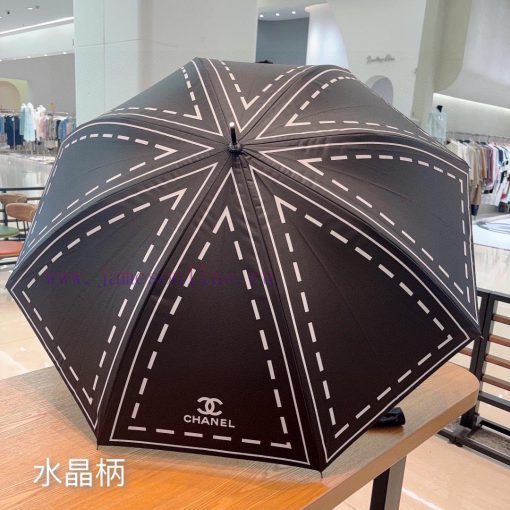CHANEL's straight pole long umbrella with crystal handle and geometric shape is a hot and fab8507vr9 - Image 2