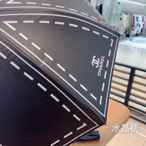 CHANEL's straight pole long umbrella with crystal handle and geometric shape is a hot and fab8507vr9 - Image 3