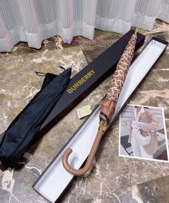 Burberry's Burberry long umbrella is on the rise, with a hot single item. The sunny umbrellallbfzfeo