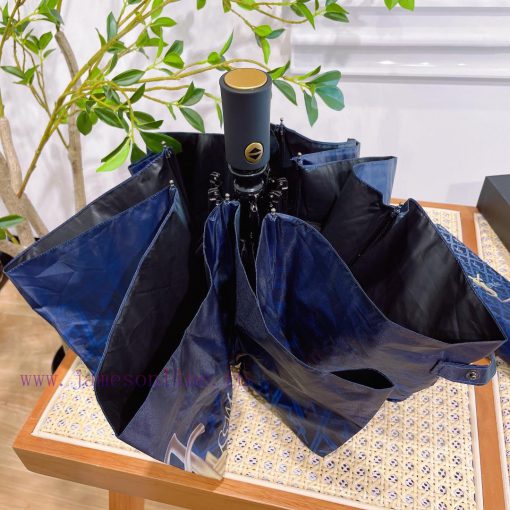 YSL Yves Saint Laurent's new product, the fully automatic folding umbrella from Yves Saint Lwn2hqg2c - Image 7