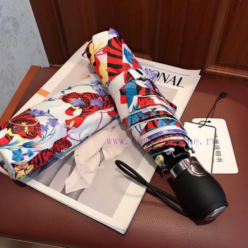 GUCCI's latest popular item, the top-notch G-home automatic umbrella, presents Gucci's desigd1epcuqj - Image 6