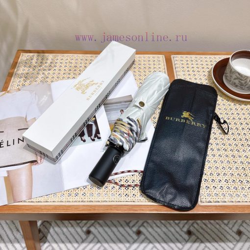 Burberry's annual peak work is classic, elegant and fashionable, which is known as the Burbe3k5ichk4 - Image 6