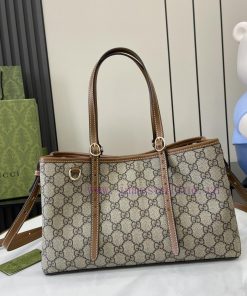 Gucci The GG shopping bag, with its distinctive GG pattern and striped ribbon, is a classic udfbu5g9
