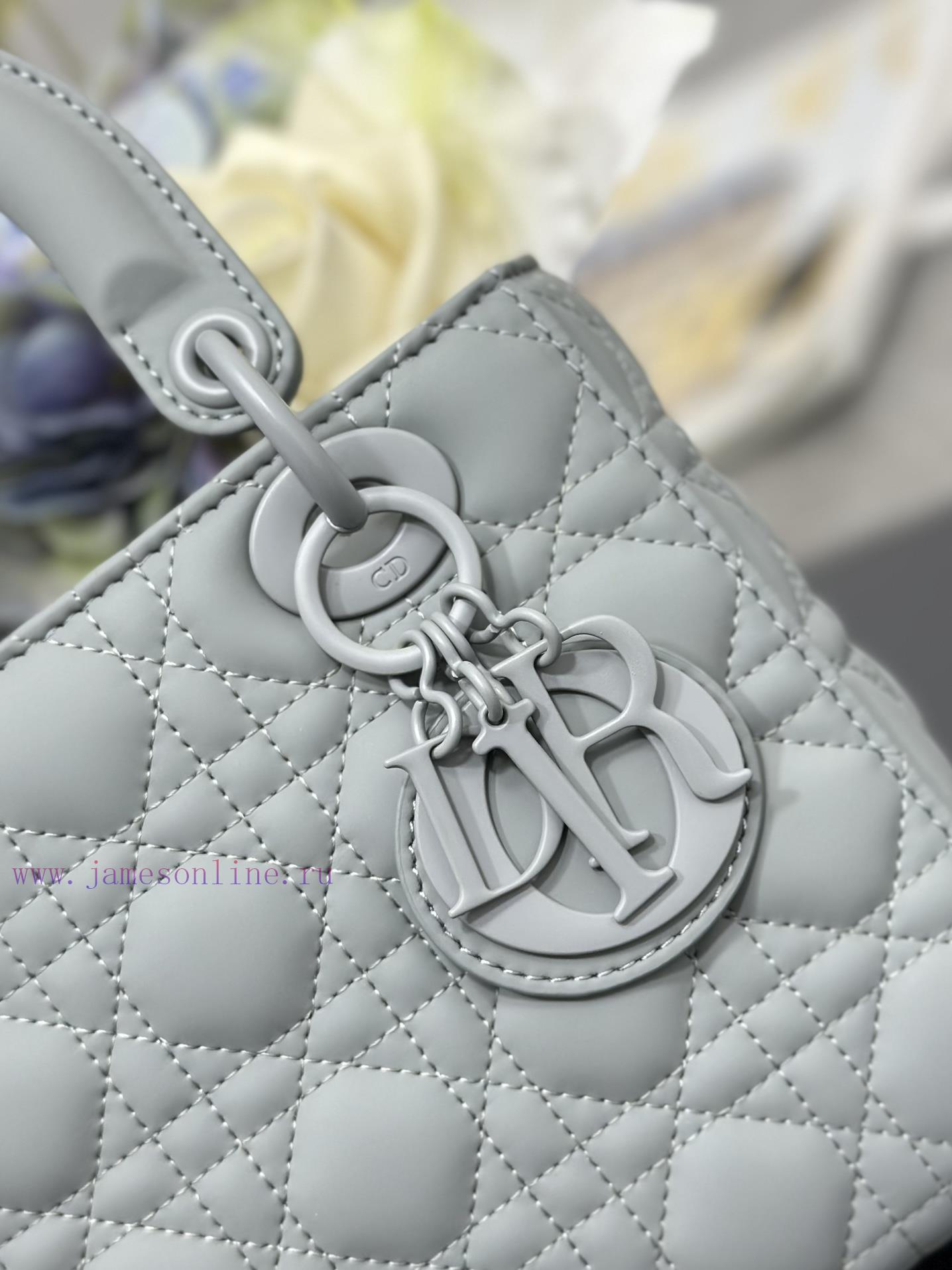 Lady Dior My Four Grid Matte Badge Is Carefully Crafted From Matte Cowhide Leather Wrapped In I d9dijtew - Image 7