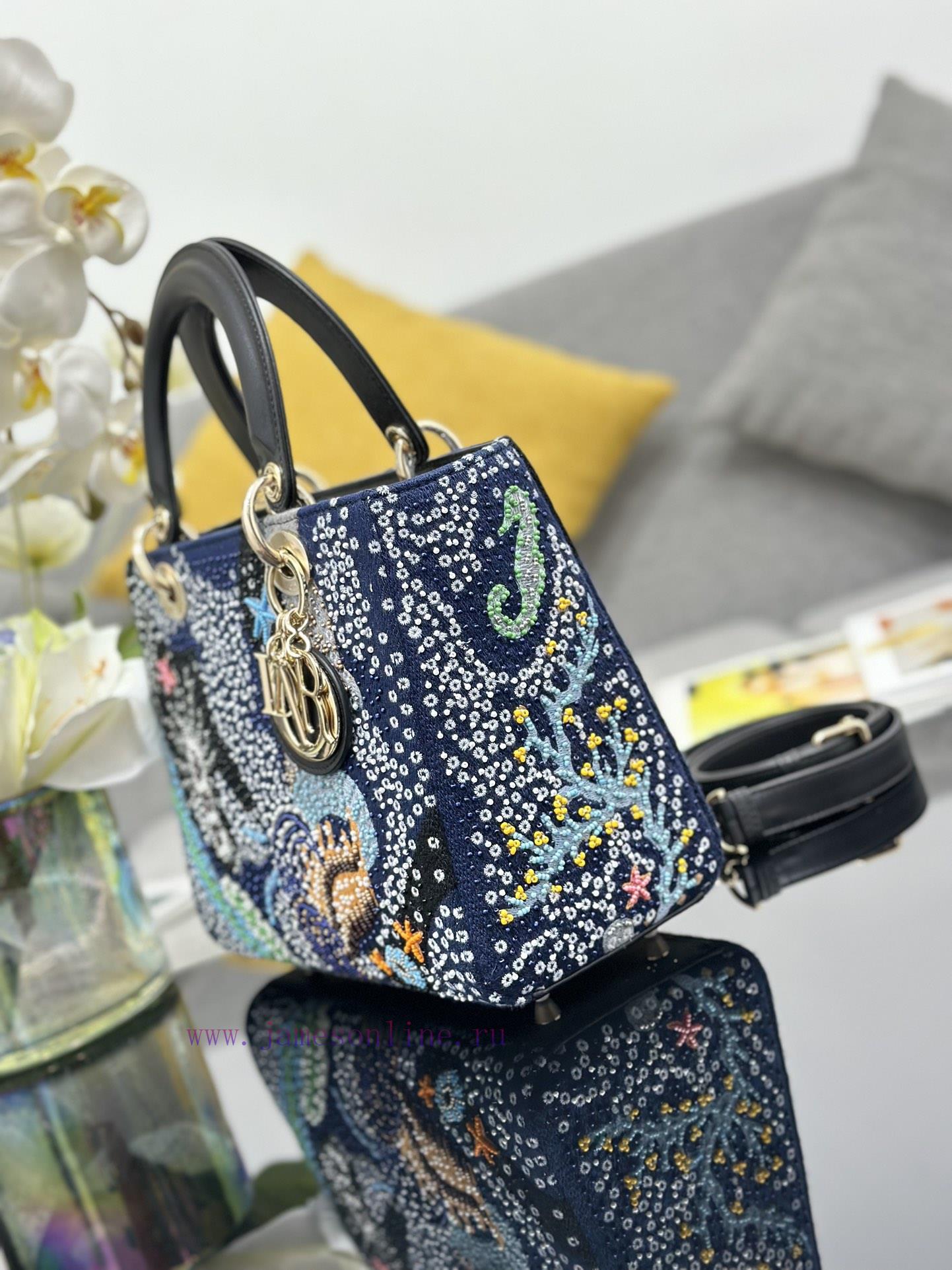 Lady Dior Five Panel Embroidered Underwater Beads Elegant And Beautiful Insights Fashionable An ns86vckm - Image 4