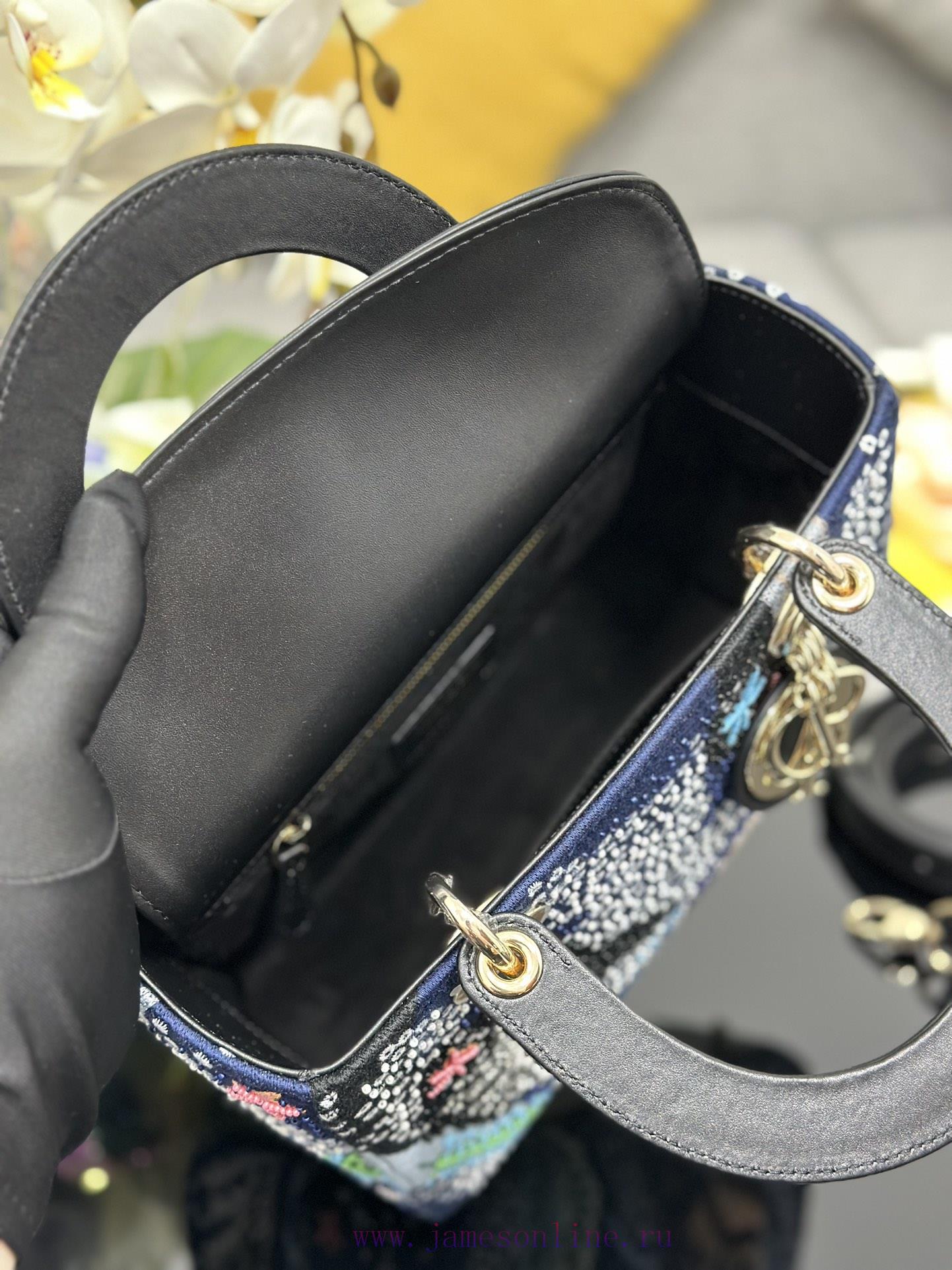 Lady Dior Five Panel Embroidered Underwater Beads Elegant And Beautiful Insights Fashionable An ns86vckm - Image 9