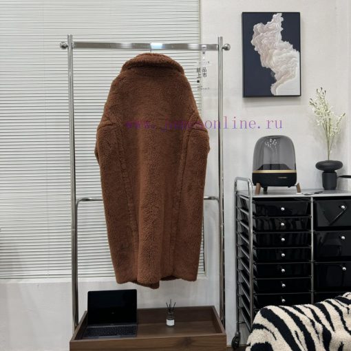 Authentic Core Private Message Full Set Packaging with Hanger 𝐌𝐚𝐱𝐌𝐚𝐫𝐚𝐌𝐚𝐝𝐚𝐦𝐞 Series Teddy Bea2raldbkb - Image 4