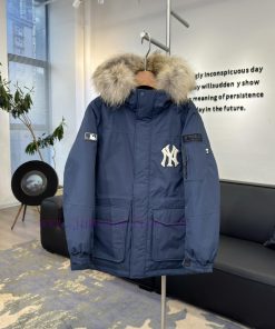 Authentic grade𝗠𝗹𝗕 New York Yankees logo big fur collar workwear down jacket/men's and womenp6vvwjhn