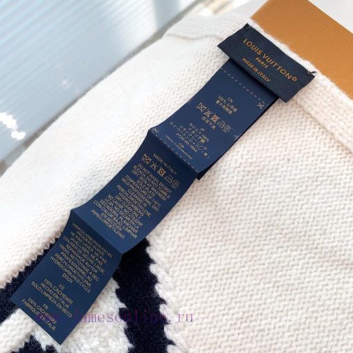 New LV Cashmere Knitted Scarf ️ Low key Luxury Sense ️ Exquisite Soft Elite Level Fashionablszakajrb - Image 7