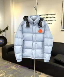 𝑴𝒐𝒏𝒄𝒍𝒆𝒓 | Mengkoumeng Kelai Logo Patch Single breasted Down Jacket𝑺𝒊𝒛𝒆𝟭  𝟮  𝟯  𝟰  𝟱    Produ8p14oouf