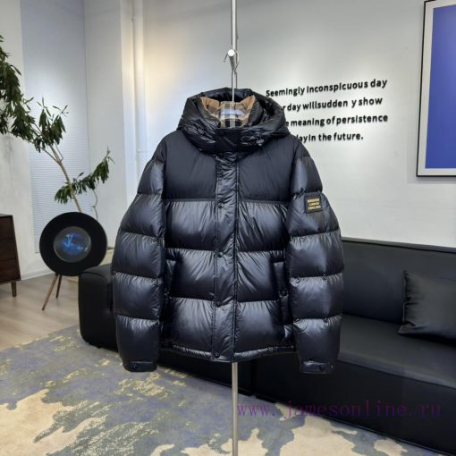 𝗕𝘂𝗿𝗯𝗲𝗿𝗿𝘆 Burberry/Burberry letter badge down jacket𝗦𝗶𝘇𝗲𝟰𝟴 𝟱𝟬 𝟱𝟮 𝟱𝟰 𝟱𝟲  Product color scheme:ujruz2pk