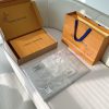 Top of the line original Louis Vuitton 24 new edition "REYKJAVIK Classic Solid Color Cashmert1qf98y2