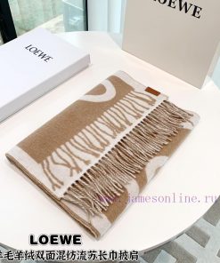 The annual bestseller is coming, with a large weight wool cashmere blend scarf, Roewe, largeec4t2xbm