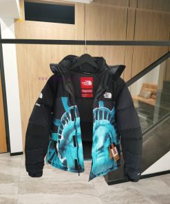 𝙎𝙪𝙥𝙧𝙚𝙢𝙚 𝙓 𝙏𝙝𝙚 𝙣𝙤𝙧𝙩𝙜𝙛𝙖𝙘𝙚Top original version insists on high-endSupreme FW19 Week 10 X The Nwaieuf40
