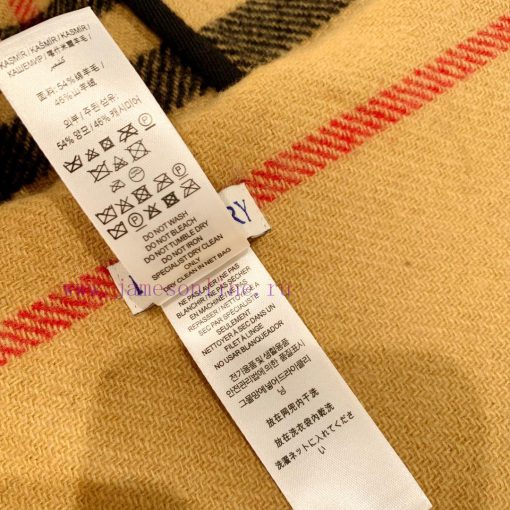 This year's Burberry autumn and winter collection has gone crazy, with a pure love that is el5v7mefj - Image 10