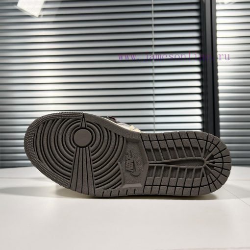 Three party joint venture: 𝙏𝙧𝙖𝙫𝙞𝙨𝙎𝙤𝙩𝙩𝙭𝘼𝙞𝙧𝙅𝙤𝙧𝙙𝙖𝙣 1 𝙇𝙤𝙬Aj1 Reverse Hook Low Help "Grey White"Srt9u0q8m - Image 5
