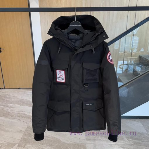 𝘾𝘼𝙉𝘼𝘿𝘼 𝙂𝙊𝙊𝙎𝙀𝙭𝙊𝙑𝙊Top tier original version adheres to high-end qualityOVO x CANADA GOOSE Canhzpjeb3a