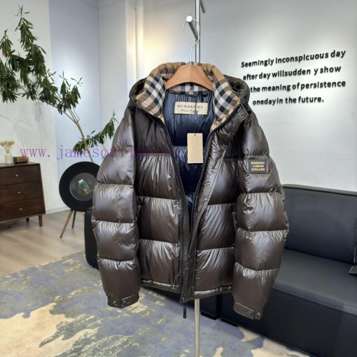 𝗕𝘂𝗿𝗯𝗲𝗿𝗿𝘆 Burberry/Burberry letter badge down jacket𝗦𝗶𝘇𝗲𝟰𝟴 𝟱𝟬 𝟱𝟮 𝟱𝟰 𝟱𝟲Product color scheme: bg5nhfduc - Image 6