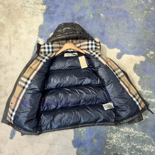 𝗕𝘂𝗿𝗯𝗲𝗿𝗿𝘆 Burberry/Burberry letter badge down jacket𝗦𝗶𝘇𝗲𝟰𝟴 𝟱𝟬 𝟱𝟮 𝟱𝟰 𝟱𝟲Product color scheme: bg5nhfduc - Image 7